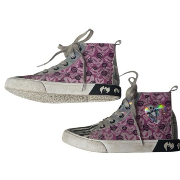 The Nightmare Before Christmas High-Top Girls Sneakers. Size 4. - Picture 2 of 10